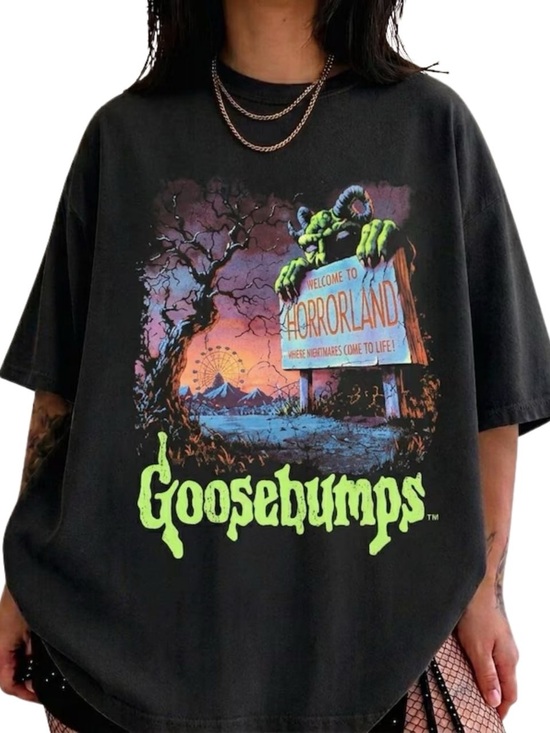 Gildan Tops - Goosebumps Horrorland Graphic Tee, Horror Halloween shirt